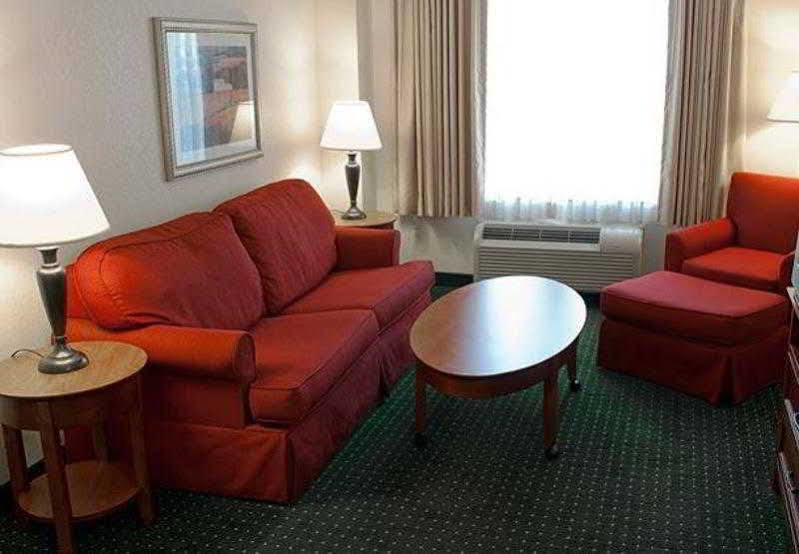 Towneplace Suites Suffolk Chesapeake מראה חיצוני תמונה